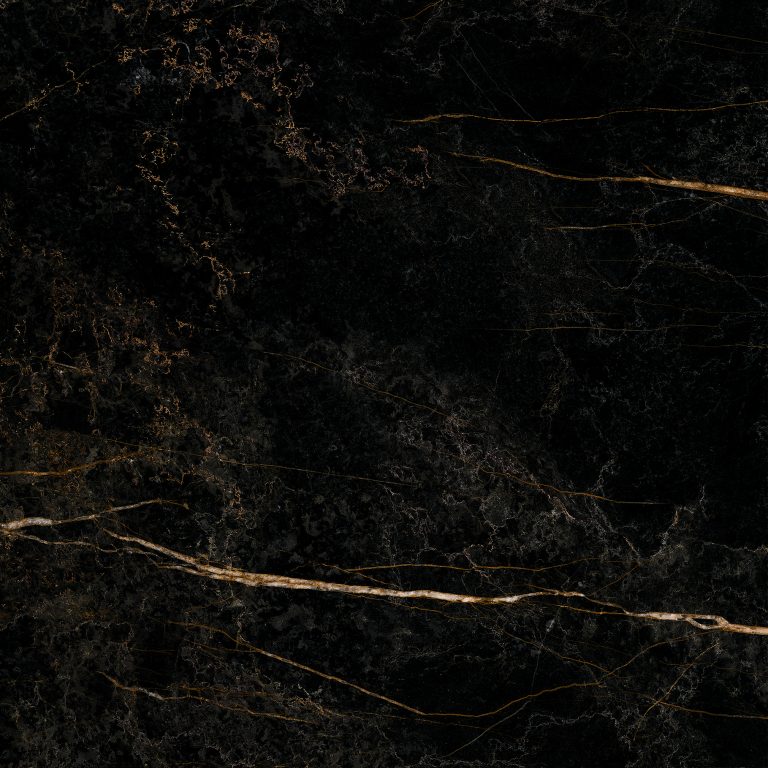 NERO-ORO__F10.jpg